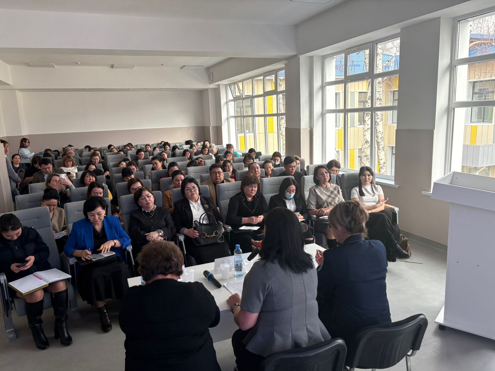 Кәмелетке толмағандар арасындағы құқық бұзушылықтың алдын алу» тақырыбында аудандық ата-аналар жиналысы